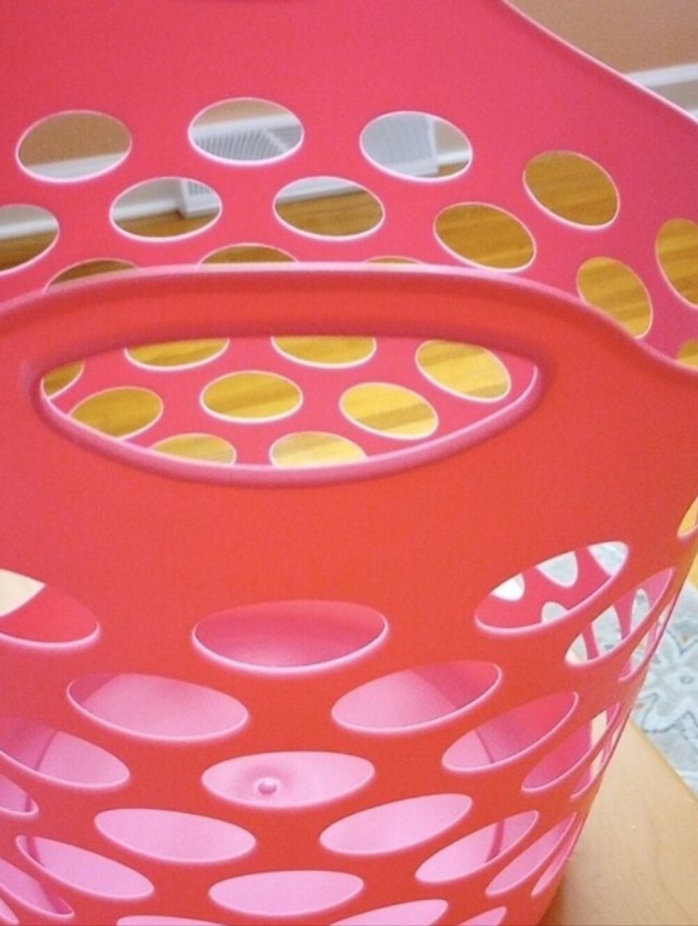 Set of Three Plastic Laundry Baskets - All Brand New!!! - Picture 8 of 8